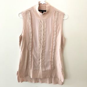 White House Black market women’s pink cable knit sweater vest size medium.